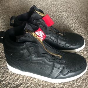 Air Jordan Zip Sneaker